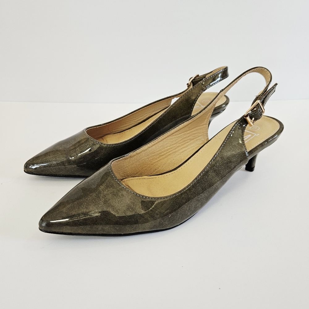 Maker's Patent Leather Green Pointed Toe Buckle Detail Kitten Heel Slingback 6